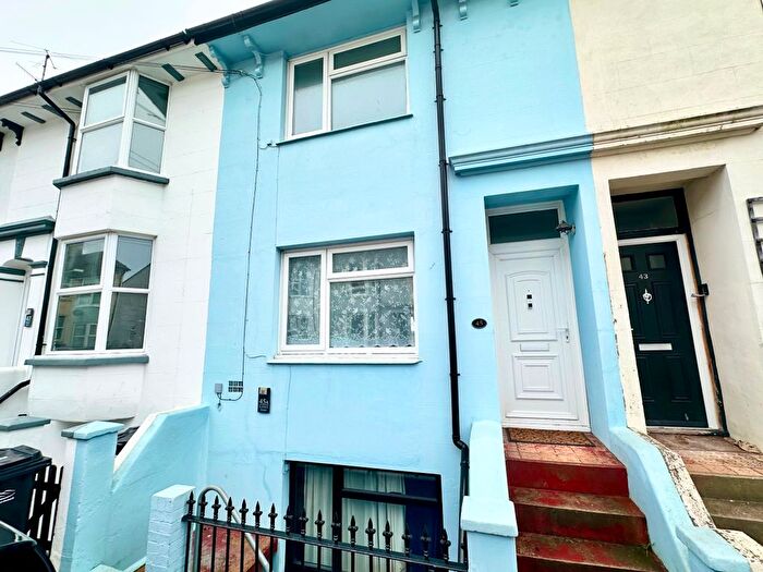 1 Bedroom Flat For Sale In Elphick Road, Newhaven, BN9