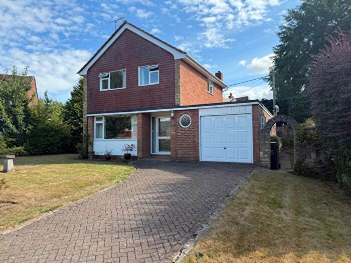 3 Bedroom Detached House For Sale In Elcot Close, Marlborough, SN8