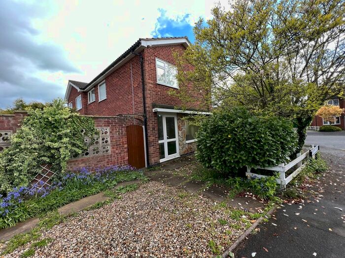 3 Bedroom Property To Rent In Kensington Close, Oadby, Leicester, LE2