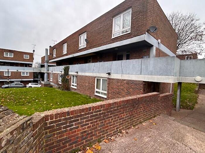 1 Bedroom House To Rent In Melville Court, Chatham, ME4