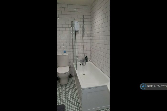 2 Bedroom Flat To Rent In Northcote Street, Newcastle Upon Tyne, NE4