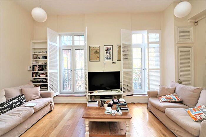 2 Bedroom Apartment To Rent In St George`s Square, London, E14