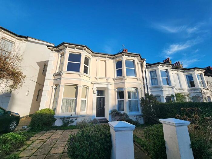2 Bedroom Flat To Rent In Beaconsfield Villas, Brighton, BN1