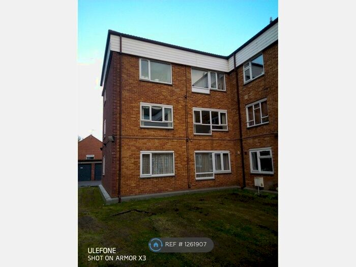 3 Bedroom Flat To Rent In Old Coach Rd, Nottingham NG8