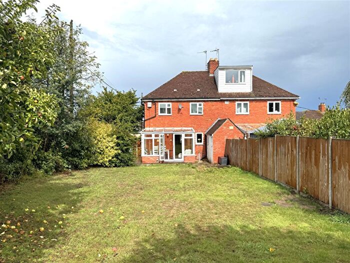 3 Bedroom Semi-Detached House For Sale In The Tythings, Newent, GL18