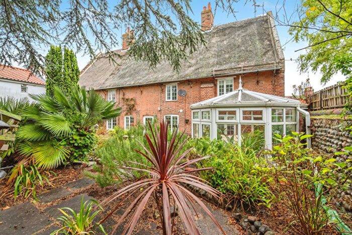 3 Bedroom End Terrace House For Sale In High Street, Mundesley, Norwich, NR11