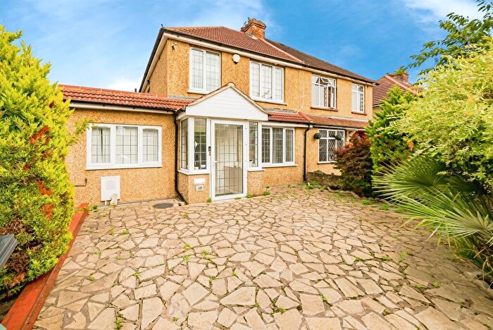 4 Bedroom Semi-Detached House For Sale In Alvista Avenue, Taplow, Maidenhead, SL6