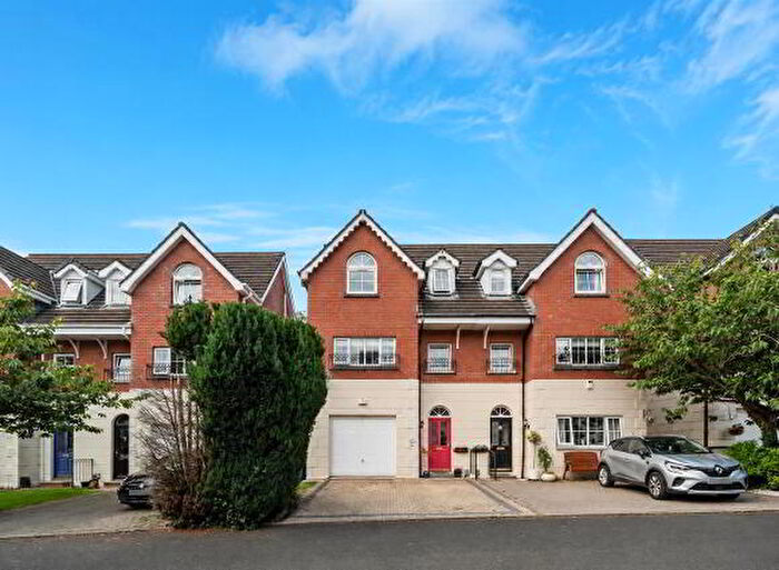 4 Bedroom Semi-Detached House For Sale In Barnetts Court Mews, Belfast, BT5
