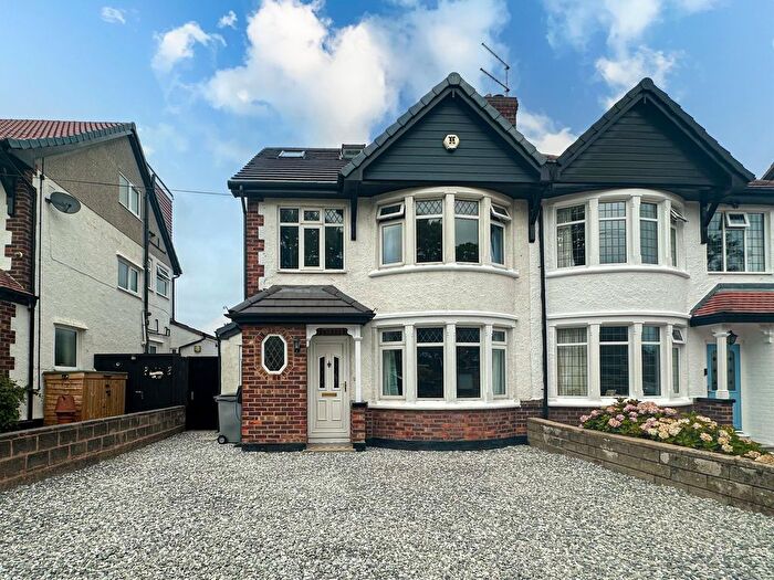 4 Bedroom Semi-Detached House For Sale In Higher Bebington Road, Wirral, CH63