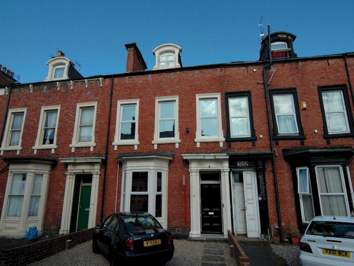 2 Bedroom Apartment To Rent In Argyle Square, Ashbrooke, Sunderland, SR2