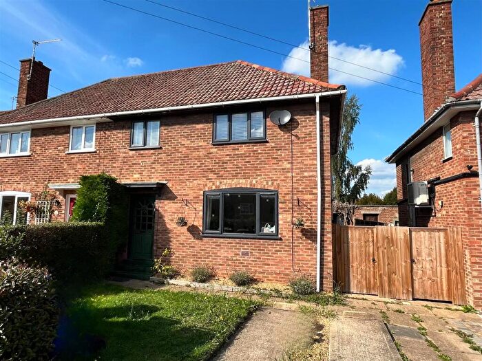 3 Bedroom Semi-Detached House For Sale In Gloucester Road, Bury St. Edmunds, IP32
