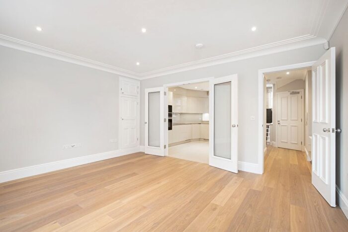 1 Bedroom Flat To Rent In Hans Road, London, SW3 - Photo 2