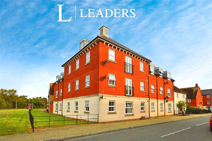 2 Bedroom Flat To Rent In Chariot Drive, CO2