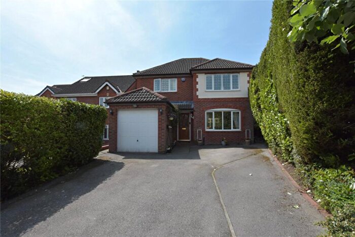 4 Bedroom Detached House For Sale In Woodlea Green, Meanwood, Leeds, LS6