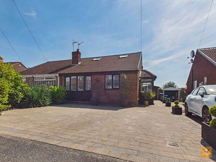 3 Bedroom Semi-Detached Bungalow For Sale In Fairview Road, Denton, Manchester, M34