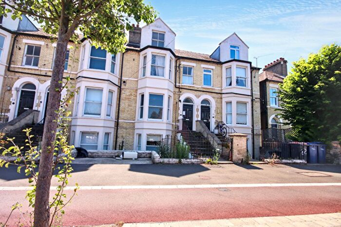 3 Bedroom Property For Sale In Milton Road, Cambridge, Cambridgeshire, CB4