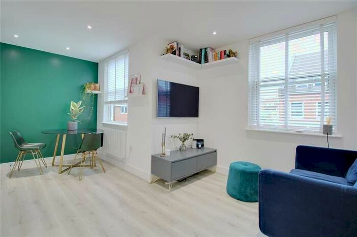 1 Bedroom Flat To Rent In Flat 3, Gogmore Lane, Chertsey, Surrey, KT16