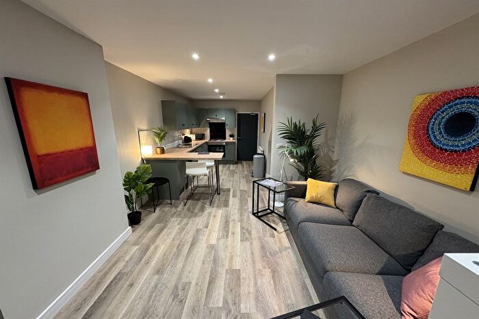 1 Bedroom Flat To Rent In Wollaton Rd, Beeston, NG9