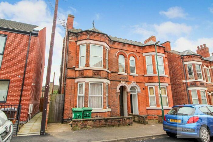 1 Bedroom Flat To Rent In Gregory Avenue, Lenton, Nottingham, NG7