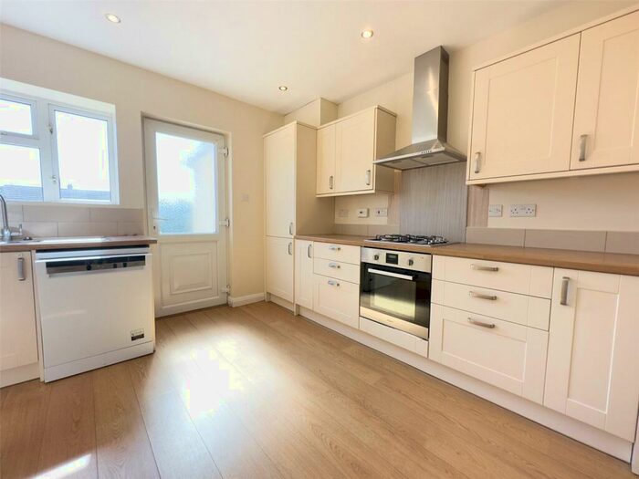 3 Bedroom Semi-Detached House To Rent In Mirfield Road, Witney, Oxfordshire, OX28