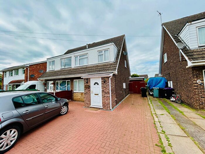 3 Bedroom House To Rent In Dysart Road, Grantham, NG31