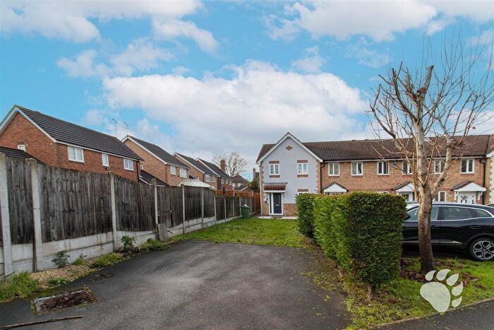 3 Bedroom End Of Terrace House For Sale In Flint Close, Langdon Hills, SS16