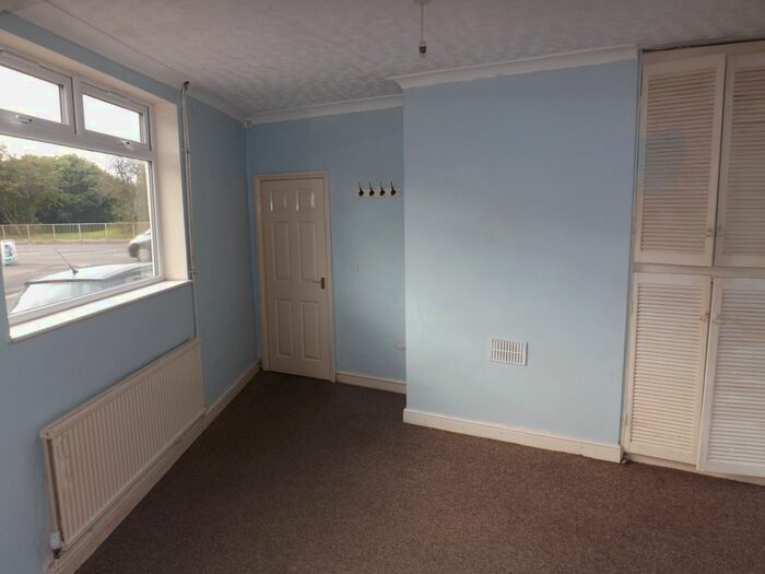 2 Bedroom End Of Terrace House To Rent In Askern Road, Toll Bar, Doncaster, DN5