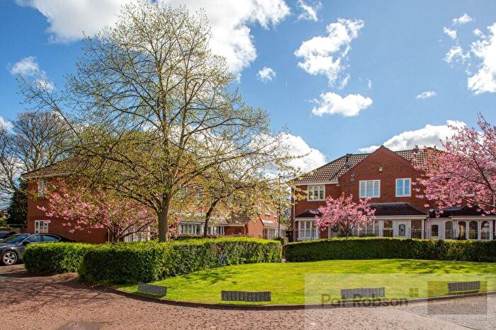 2 Bedroom End Of Terrace House For Sale In Middlewood Park, Fenham, Newcastle Upon Tyne, NE4