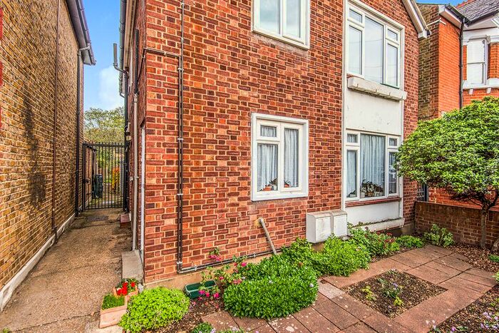 2 Bedroom Maisonette To Rent In Grimwood Road, Twickenham, TW1