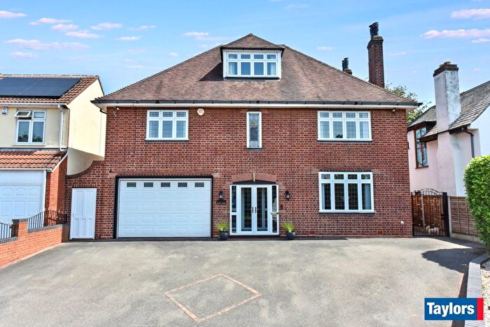 6 Bedroom Detached House For Sale In Kingswinford, Stream Road, DY6