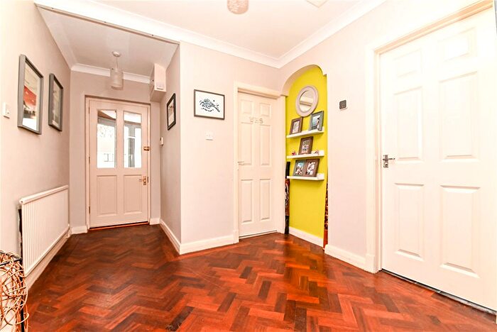 2 Bedroom Bungalow For Sale In Manor Road, New Milton, Hampshire, BH25