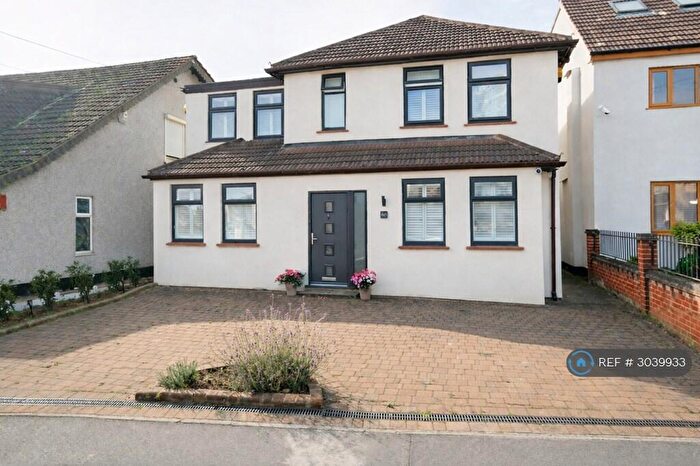 4 Bedroom Detached House To Rent In Squirrels Heath Lane, Hornchurch, RM11