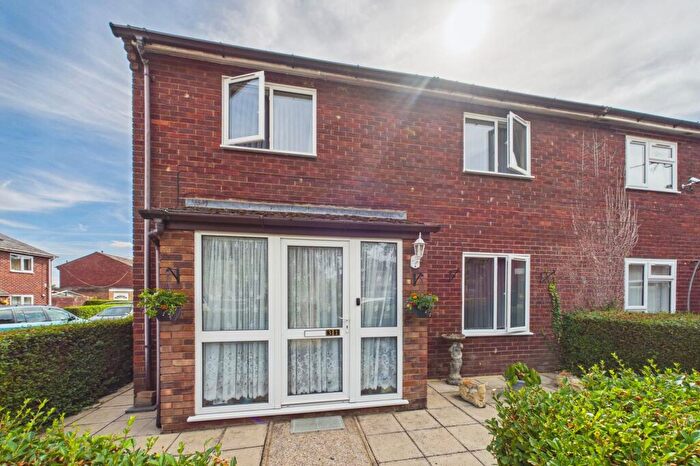 3 Bedroom End Of Terrace House For Sale In Pine Close, Thetford, IP24