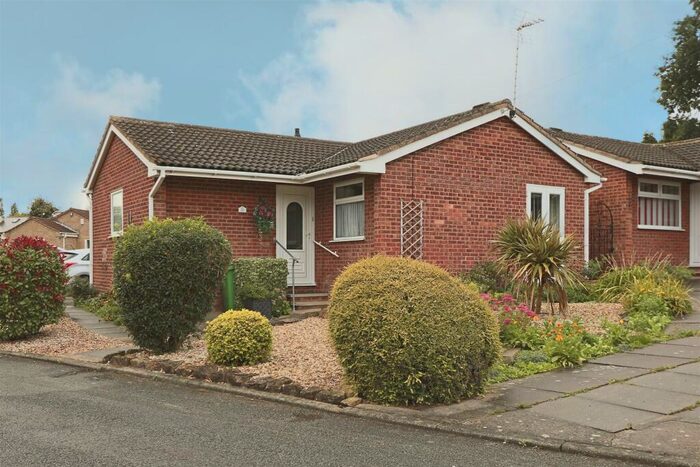 1 Bedroom Detached Bungalow To Rent In Wollaton Paddocks, Wollaton, Nottingham, NG8