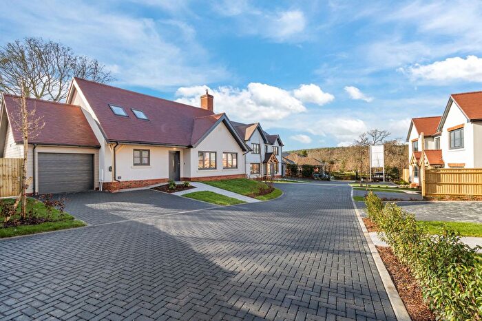 3 Bedroom Detached House For Sale In Meadow View, Coolhurst Close, RH13