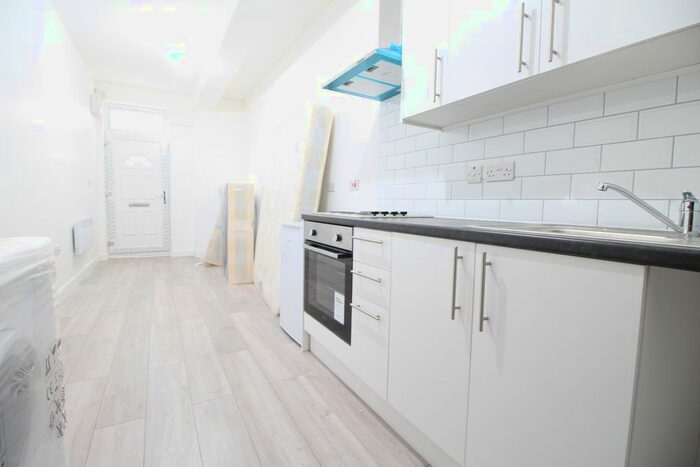 Studio To Rent In Southwold Road, Upper Clapton E5