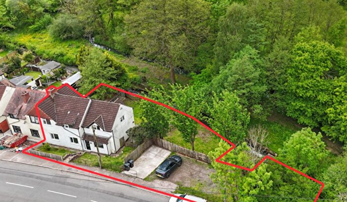 4 Bedroom Semi-Detached House For Sale In Forest Road, Lydney, GL15