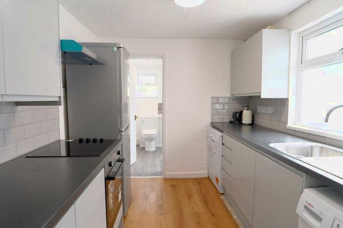 4 Bedroom Terraced House To Rent In Dewe Road, Brighton, BN2