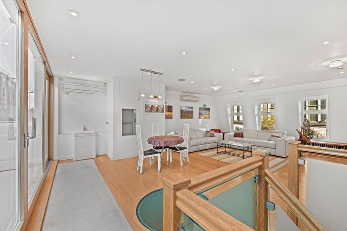 4 Bedroom Mews To Rent In Chilworth Mews, Hyde Park, W2