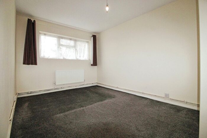 1 Bedroom Flat To Rent In Gauntlett Court, Harrow Road, Sudbury, HA0