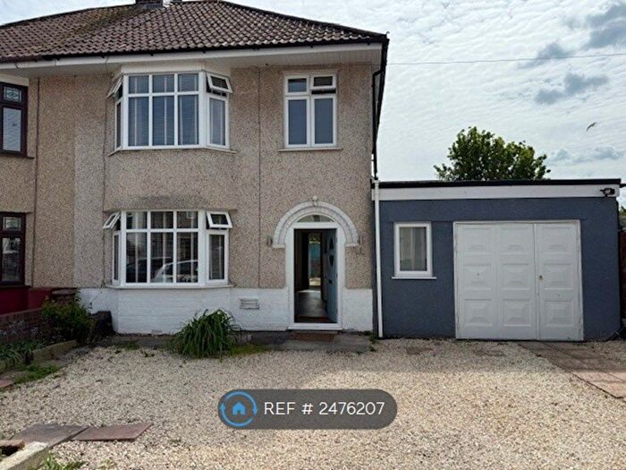 3 Bedroom Semi-Detached House To Rent In Cleve Road, Filton, Bristol, BS34
