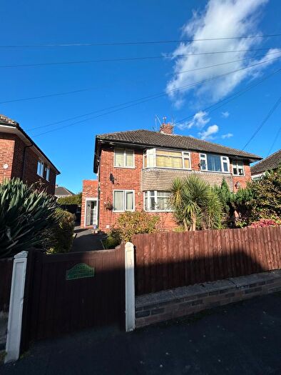 1 Bedroom Flat To Rent In Ravenglass Avenue, Maghull, L31