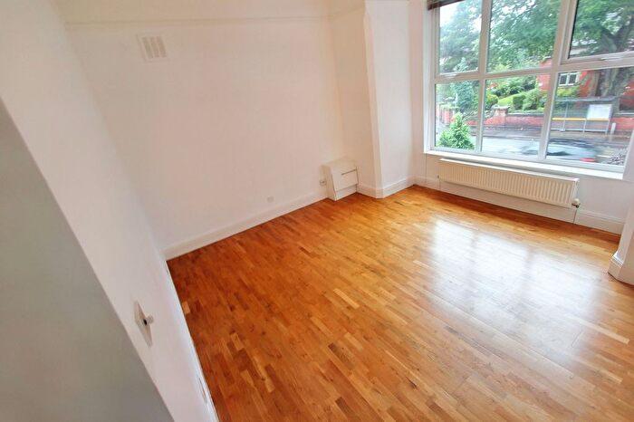 1 Bedroom Flat To Rent In Barlow Moor Road, Manchester, M20