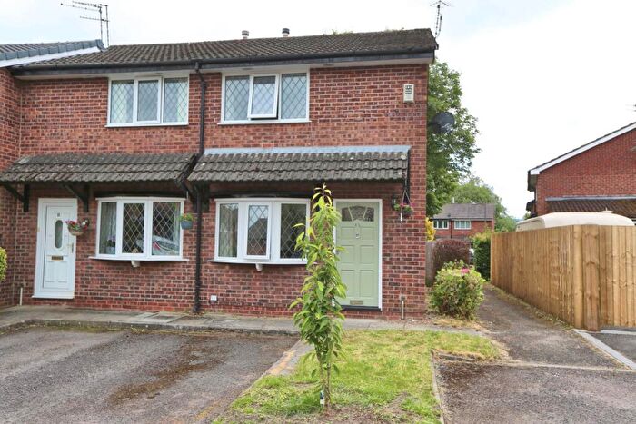 2 Bedroom End Of Terrace House To Rent In Avonside Way, Macclesfield, SK11
