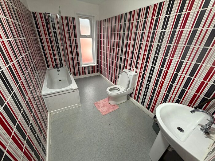 2 Bedroom Terraced House To Rent In Rothay Road, Sheffield, S4