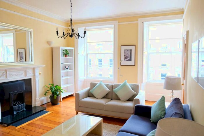 2 Bedroom Semi-Detached House To Rent In East Claremont Street, EH7