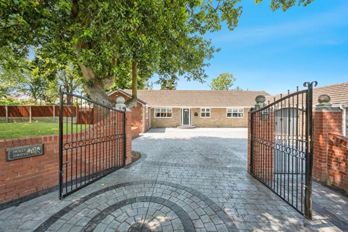 4 Bedroom Detached Bungalow For Sale In Thurnscoe Bridge Lane, Thurnscoe, Rotherham, S63