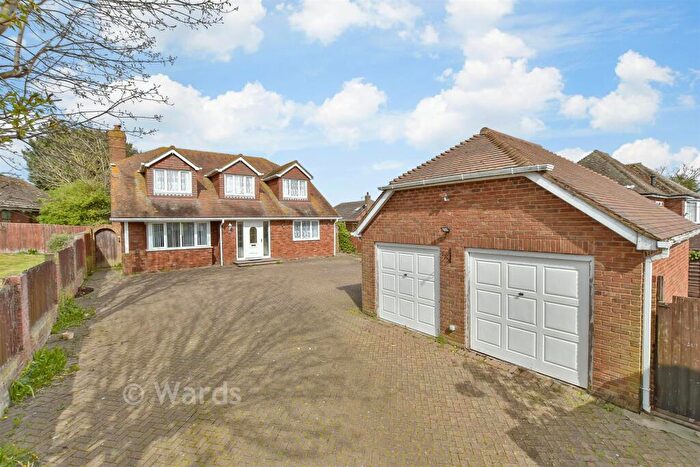 5 Bedroom Detached House For Sale In High Street, Lower Stoke, Kent, ME3