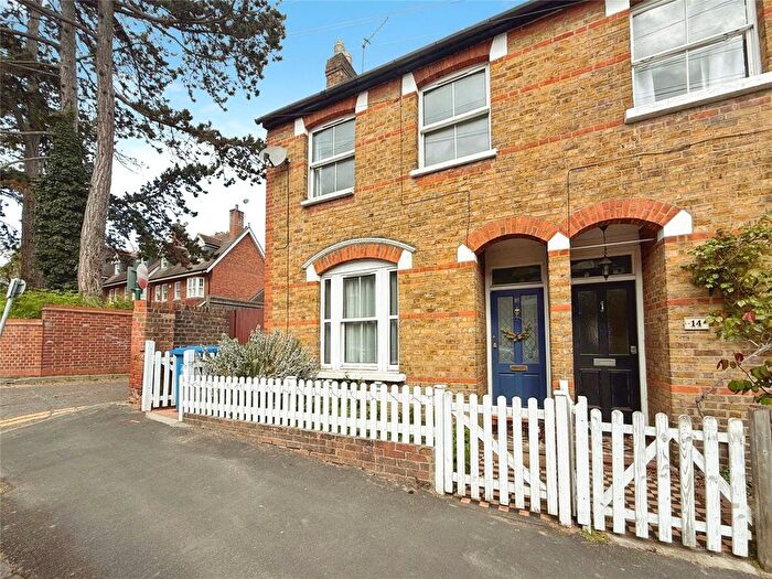 3 Bedroom End Terrace House For Sale In High Town Road, Maidenhead, Berkshire, SL6