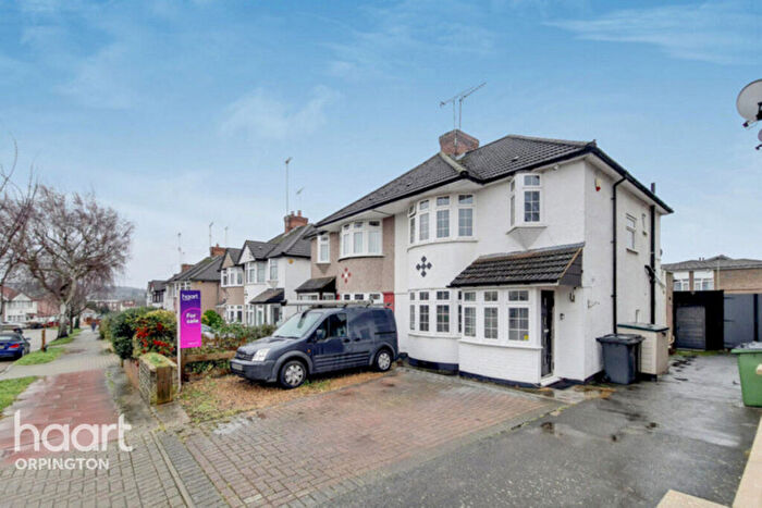 3 Bedroom Semi-Detached House For Sale In Pleasance Road, Orpington, BR5